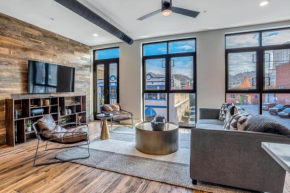 Unbelievable Downtown Condo